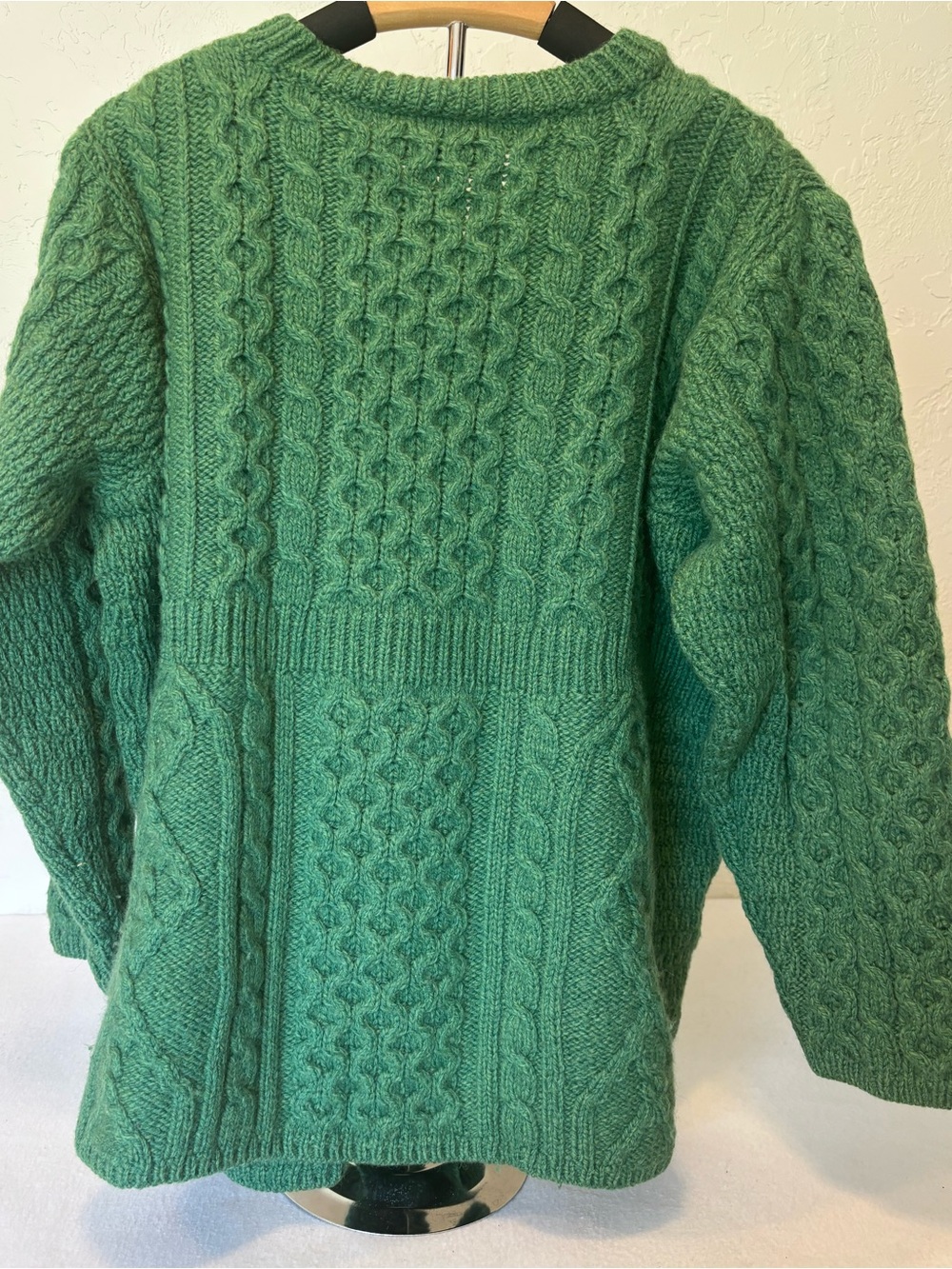 Carraigdonn Ireland 100% Merino Wool Aran Cable Knit Cardigan Sweater L - Picture 2 of 7